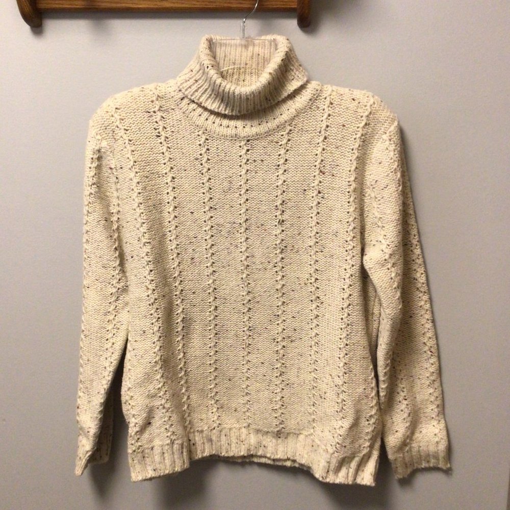 Dressbarn - Vintage Turtleneck Sweater NWOT Cream with flecks of burgundy, black